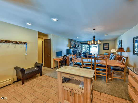 4th image of 159 HI COUNTRY Drive #9