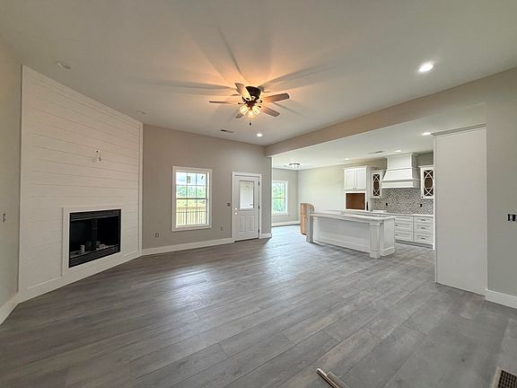 3rd image of 213 Carhartt Dr