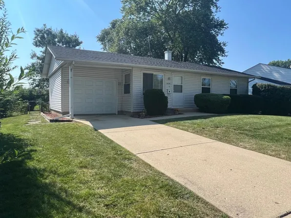 6620 Appletree St, Hanover Park, IL 60133