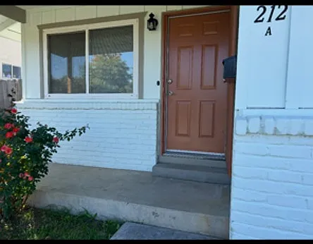 2 bed, 950 sqft, $2,200 — Photo 2
