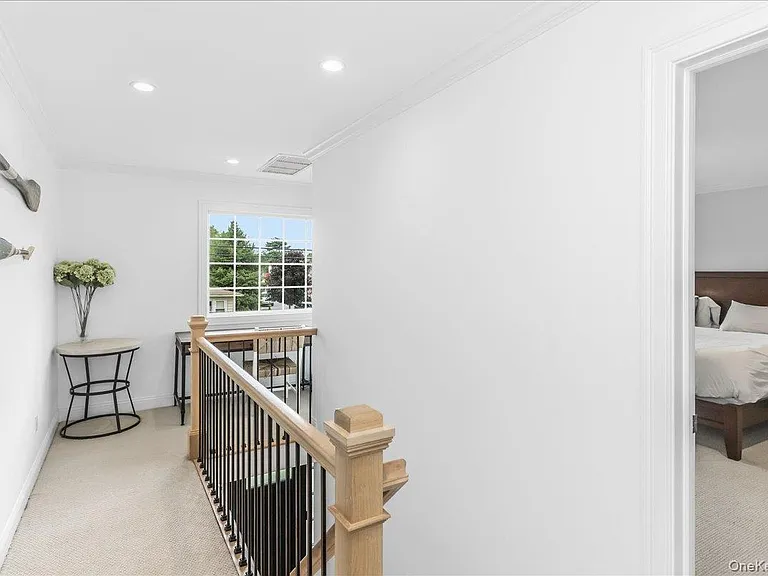 1214 Maple Ave — Photo 17