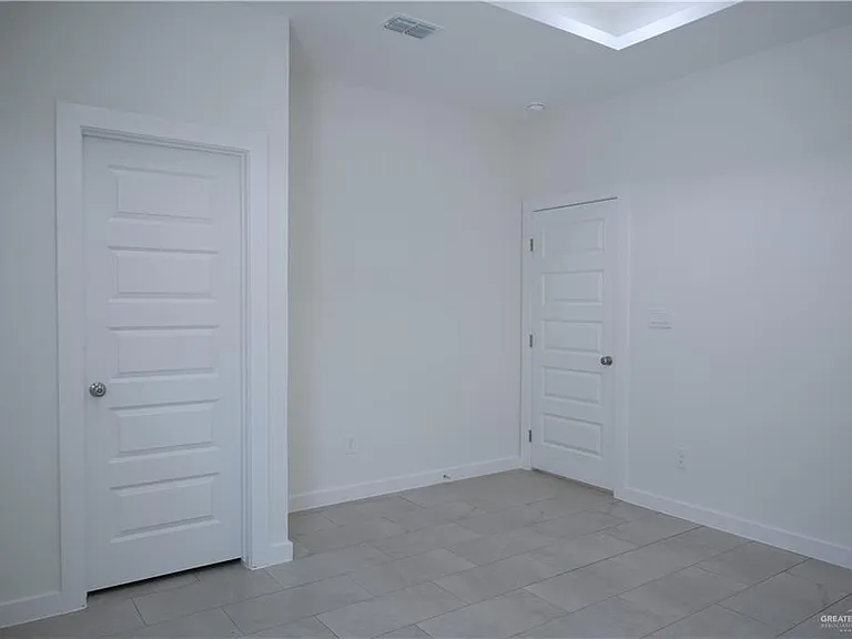 1217 S Woodland Dr #2 — Photo 8