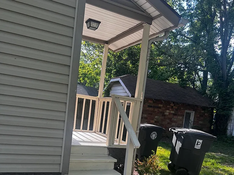 147 Brighton Dr — Photo 4