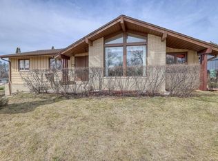 5929 Dawson Ct, Greendale, WI 53129