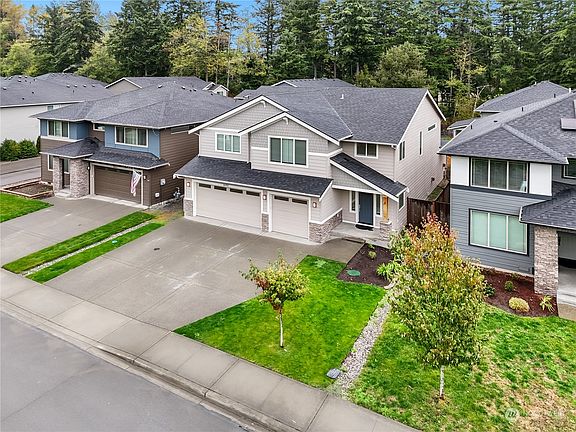 2nd image of 16901 124th Avenue Ct E