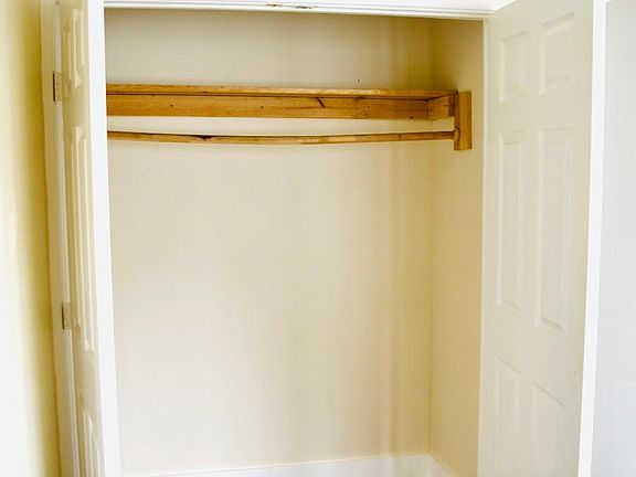 2nd image of 1319 Kentucky St
