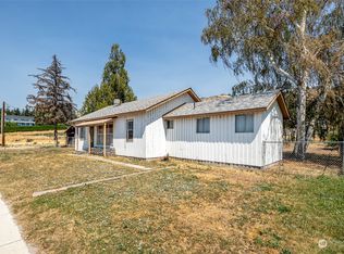 2401 N Baker Ave, East Wenatchee, WA