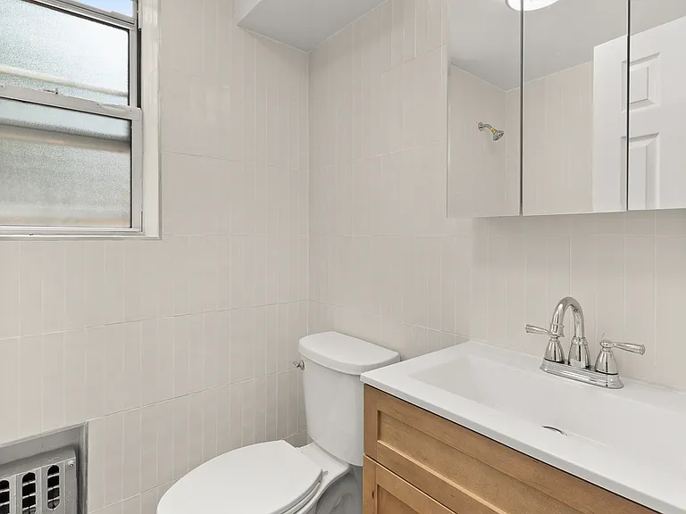 160 Putnam Ave #1 — Photo 16