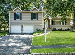41 Filmore Ave, Livingston, NJ 07039