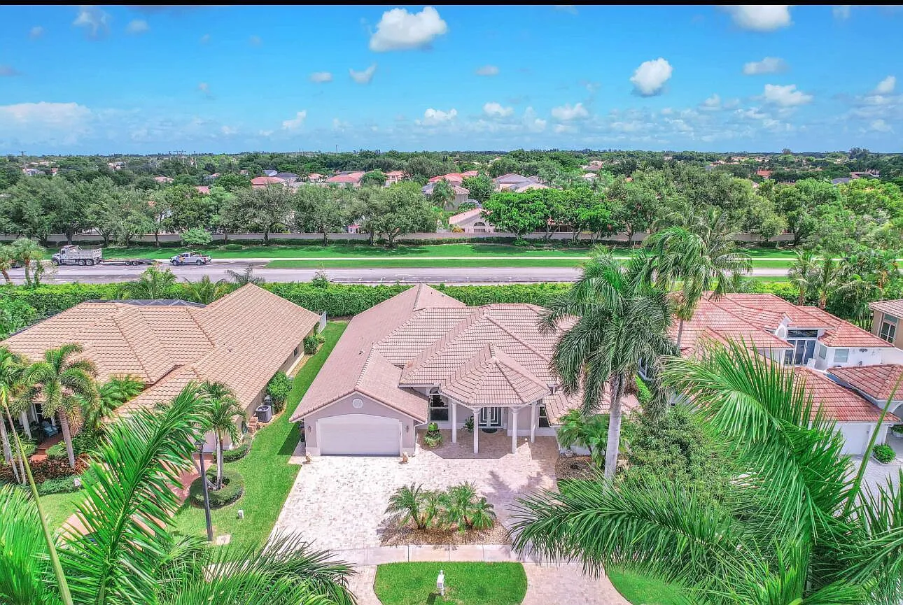 5 bed, 3.0 bath, 2805 sqft, $8,500 — Photo 3