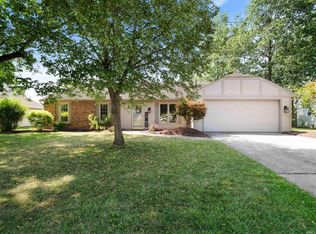 2410 White Hall Dr, Fort Wayne, IN