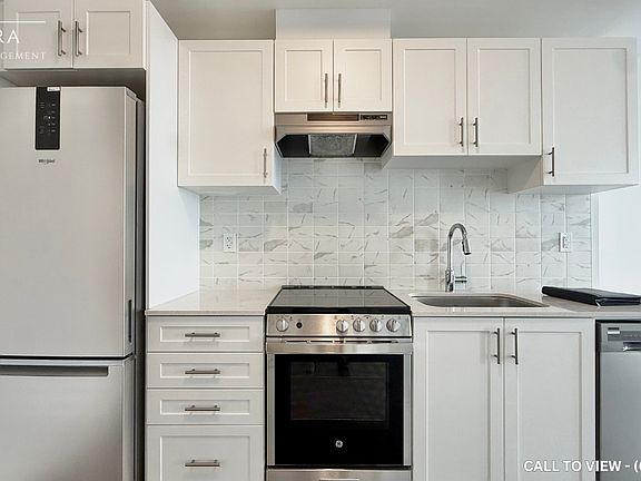 2nd image of 705 Davis Dr #402