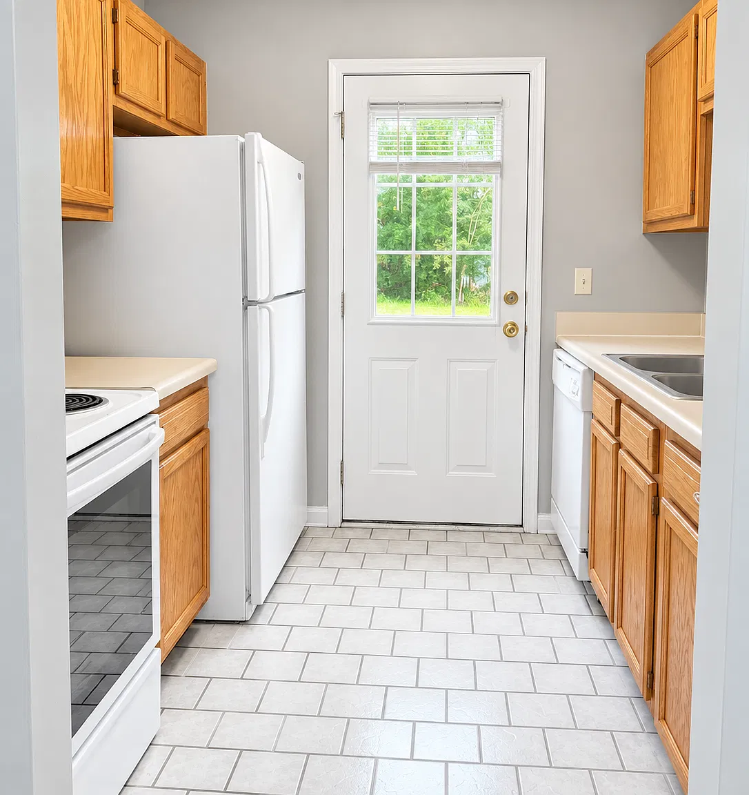 2 bed, 1.5 bath, 975 sqft, $1,295 — Photo 3