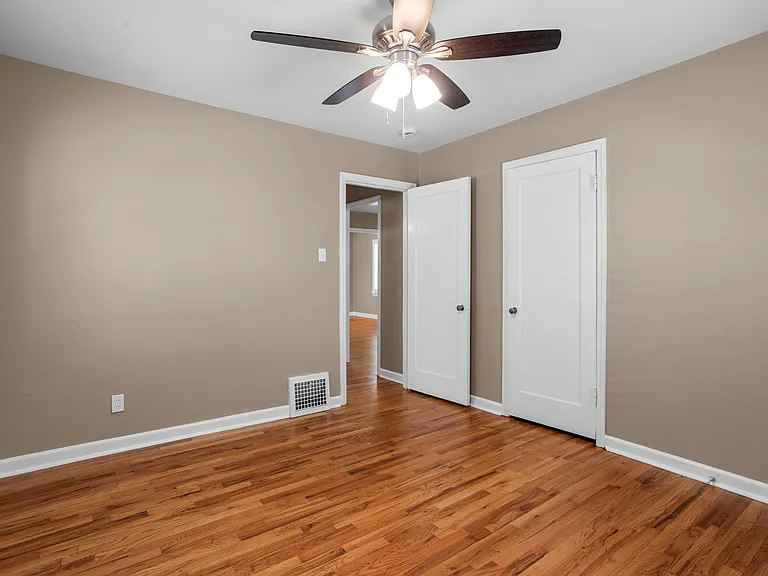 10335 Saint Henry Ln — Photo 13