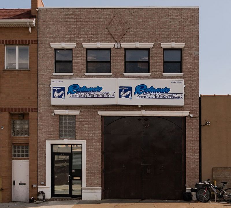 1st image of 2415 45th St