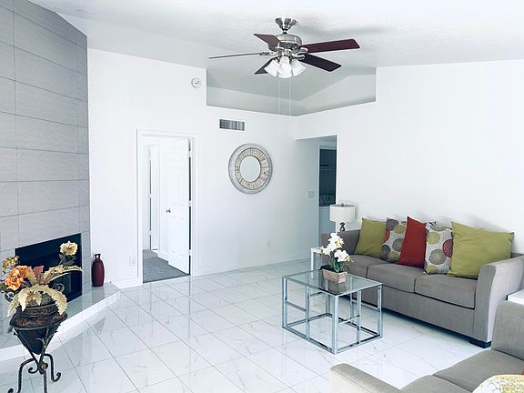 5th image of 4531 E Renee Dr