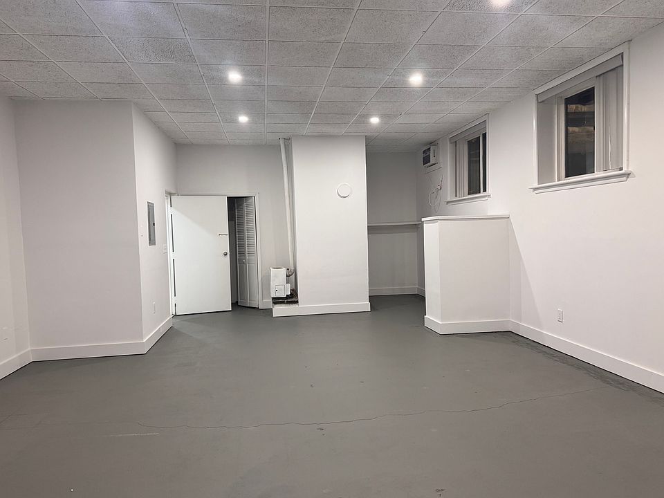 2nd image of 416 Bloomfield Ave