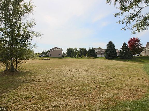 4th image of 2452 Rushmore Rd