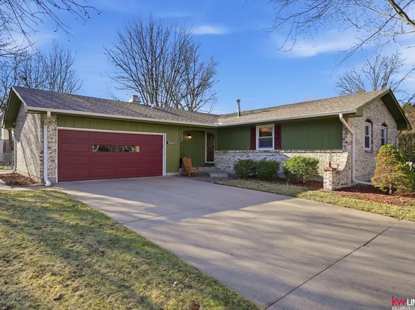 5224 Cameron Ct, Lincoln, NE 68512