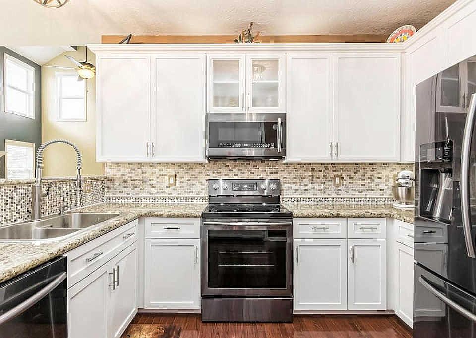 1st image of 3271 Benbrook Pond Dr