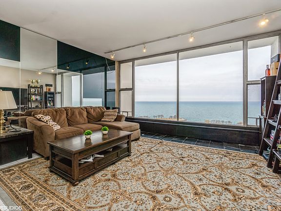 2nd image of 3200 N Lake Shore Dr APT 2710