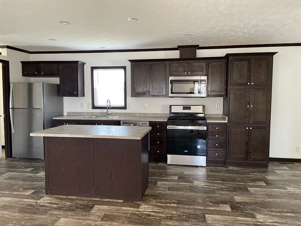 2nd image of 762 Michael Dr #762