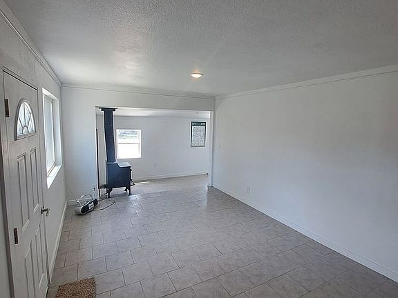 Living/Dining Area