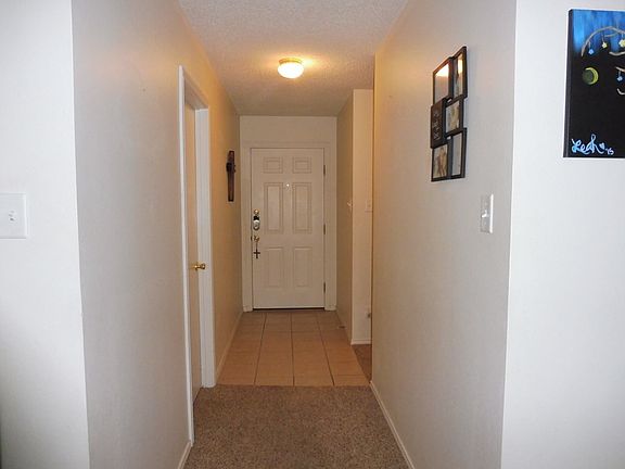 3rd image of 1219 Wallace Ln