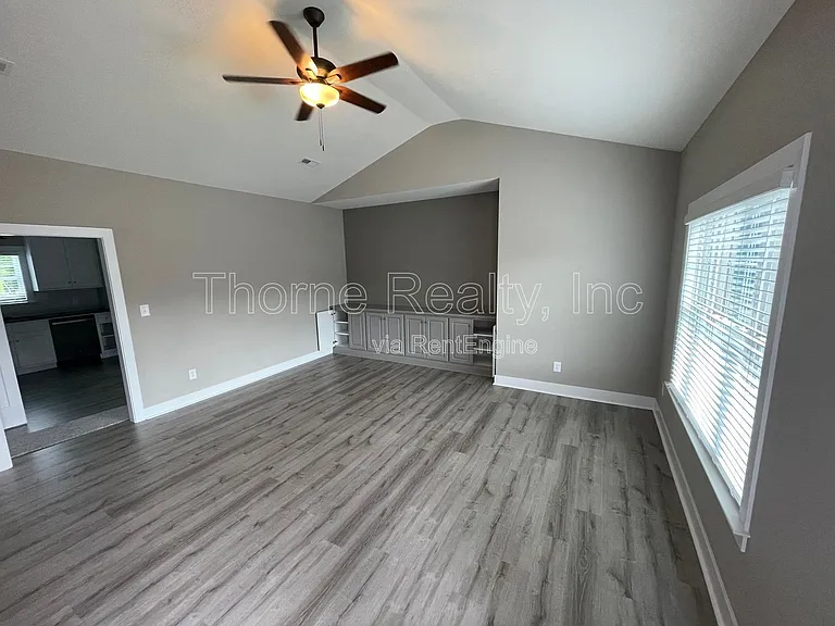 61 B P Ct — Photo 3