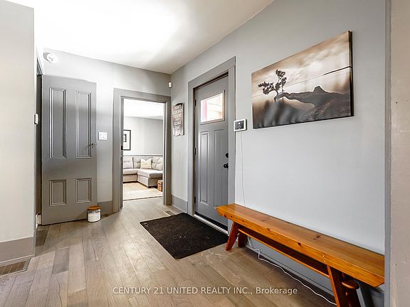 4th image of 469 Hopkins Ave