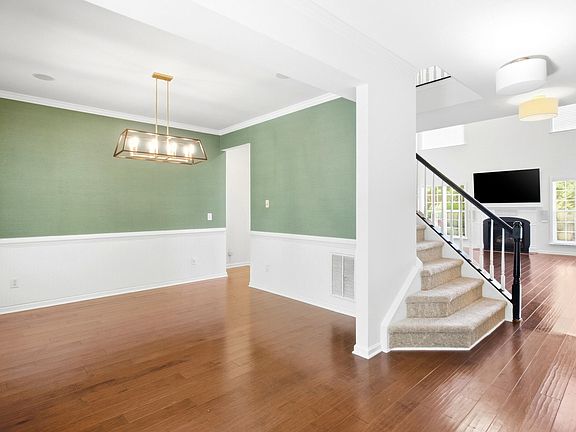 4th image of 2513 Wyatt Ln