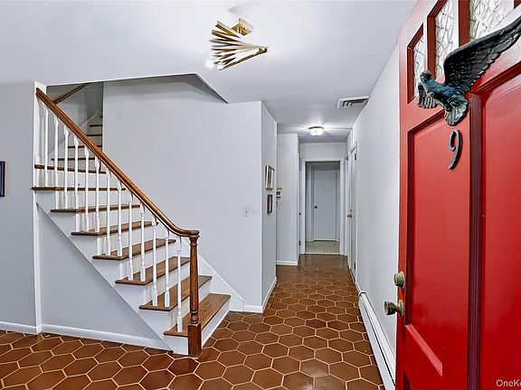3rd image of 9 Bluejay Street