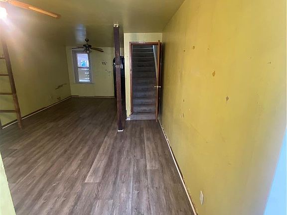 3rd image of 318 N Lumber St