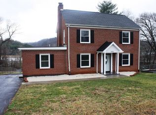 100 Sunrise Ave, Martinsville, VA 24112
