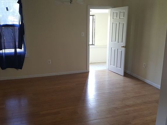 3rd image of 49 N Munn Ave