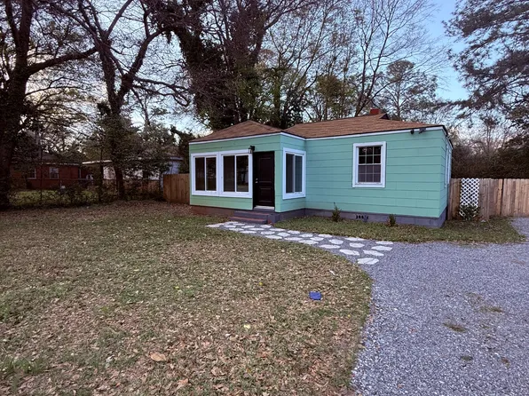 215 Peachtree Cir, Warner Robins, GA 31088