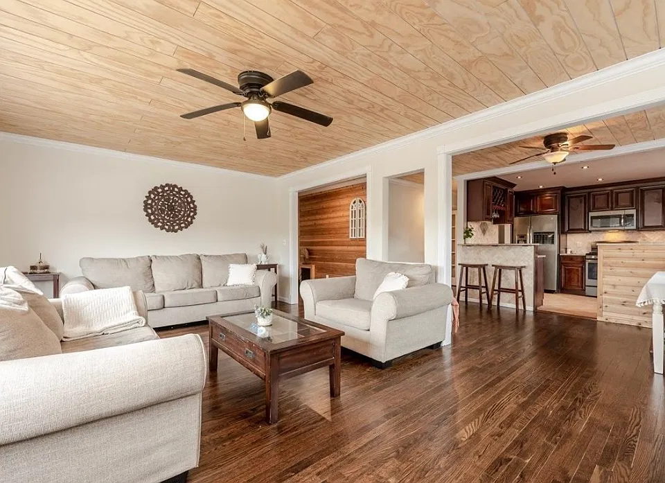 455 W Park Ave #1