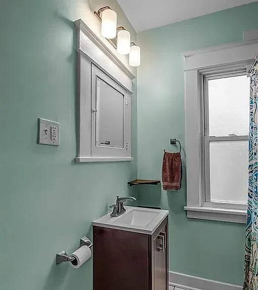 1937 Hertel Ave #2 — Photo 6