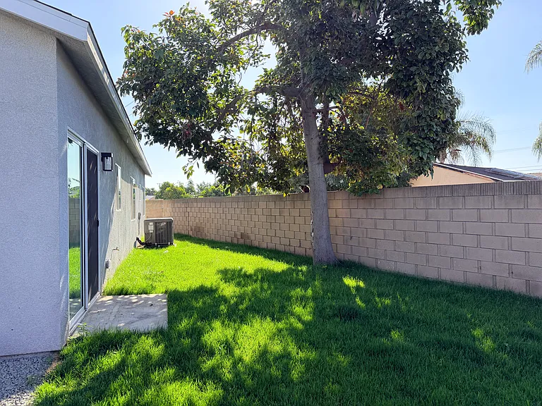 8536 Twana Dr — Photo 35