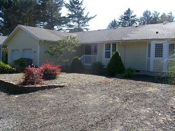 2nd image of 133 Octopus Ave NE