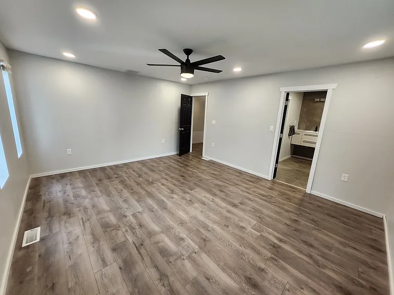 35127 Mabon Dr — Photo 15