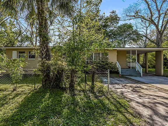 3rd image of 1248 Pangola Dr