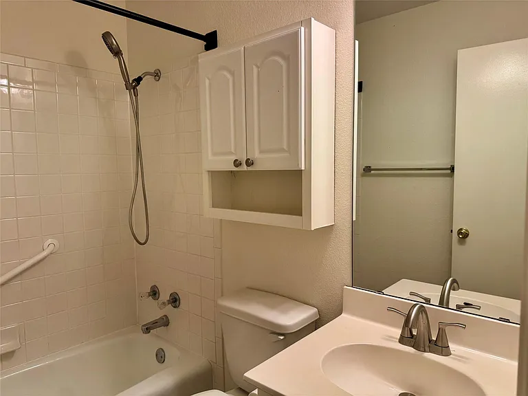 8112 Willet Trl #A — Photo 14