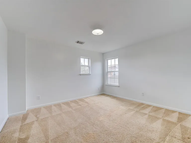 3211 Legends Hill Ct — Photo 20