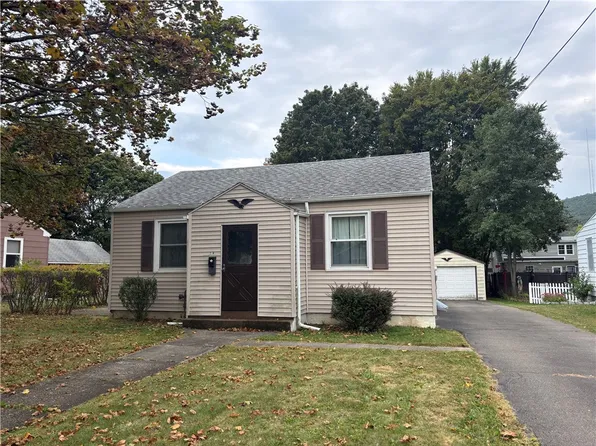 216 Sharwill Pl, Corning, NY 14830