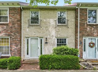 601 Dlyn St, Columbus, OH 43228