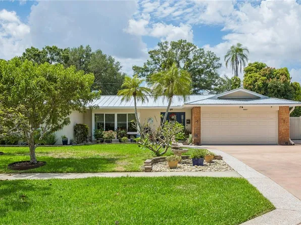 1883 Oakdale Ln N, Clearwater, FL 33764