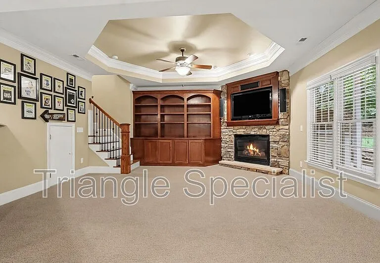 6121 Carlyle Dr — Photo 22