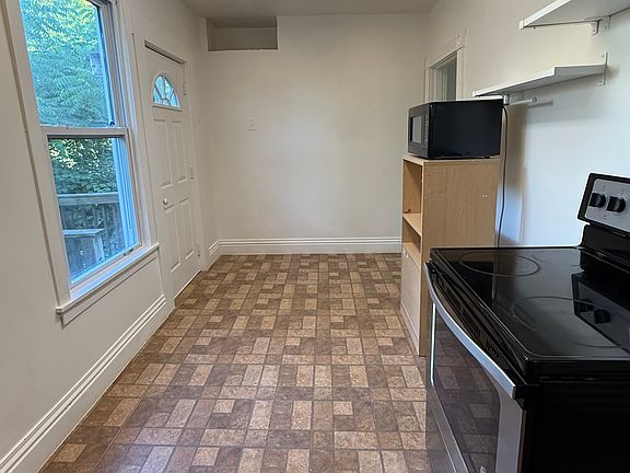 4th image of 118 Nobles Ln