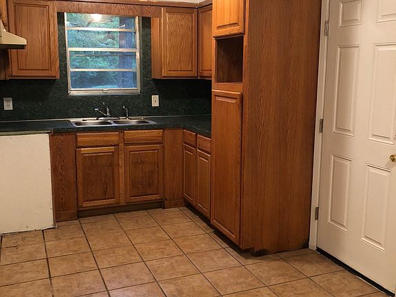 3rd image of 6305 Alameda Dr